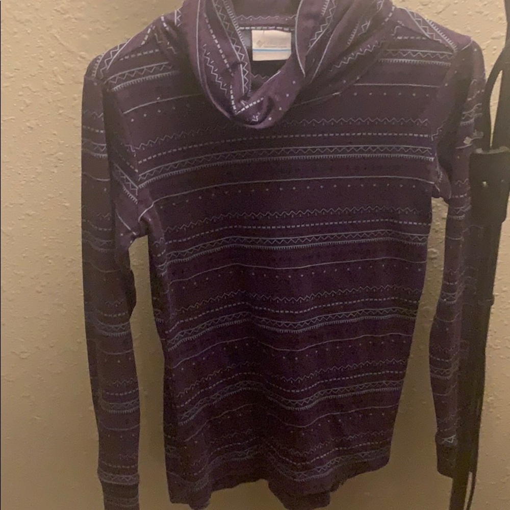 Columbia women’s long sleeve shirt